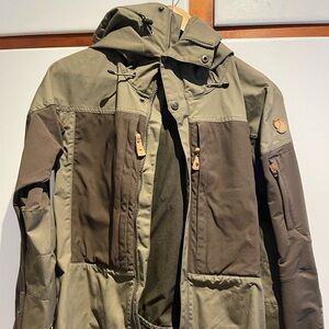 Like new, size small, FjallRaven Keb Jacket